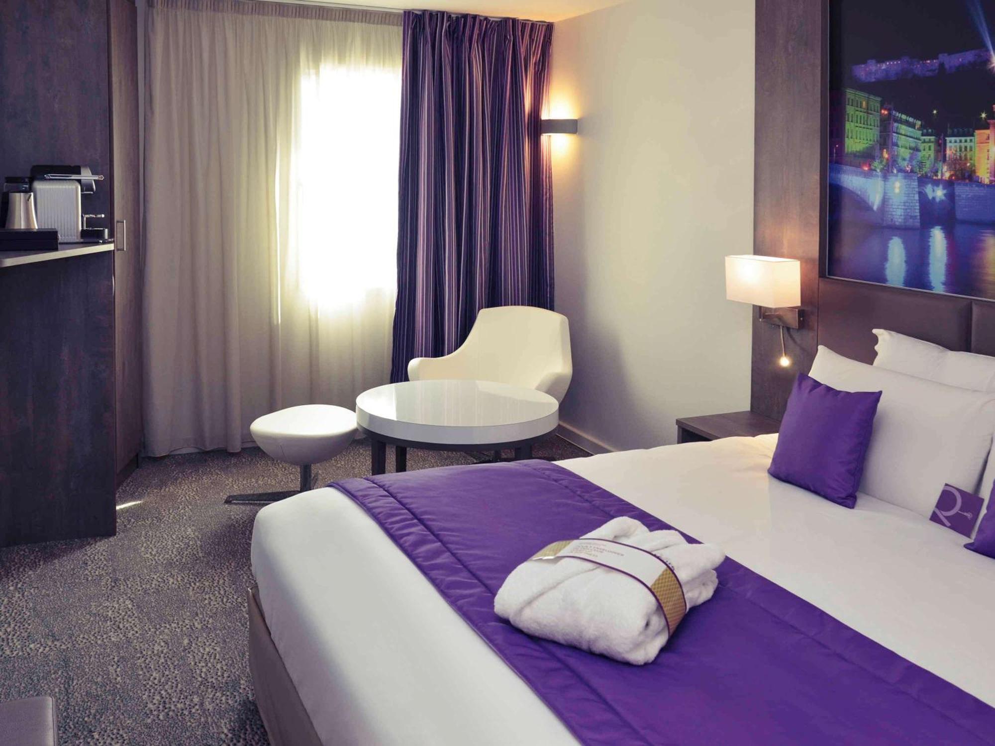 Mercure Lyon Est Chaponnay Zewnętrze zdjęcie