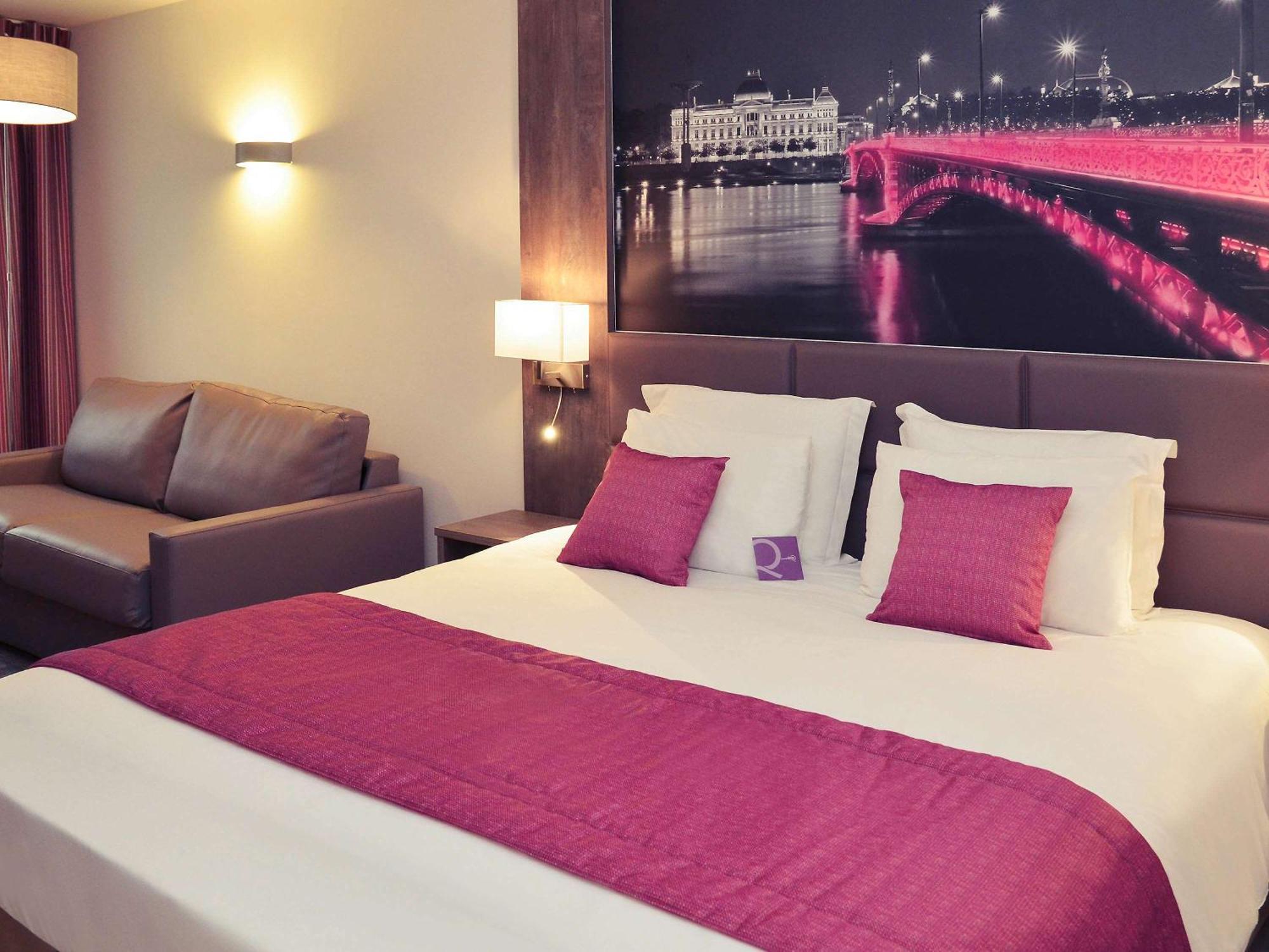 Mercure Lyon Est Chaponnay Zewnętrze zdjęcie