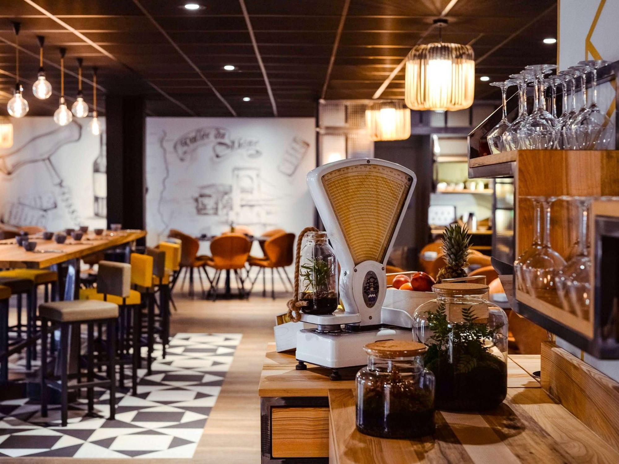 Mercure Lyon Est Chaponnay Zewnętrze zdjęcie